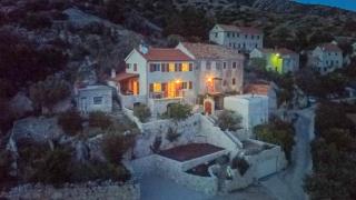 Nautilus-Bay Steinhaus im Dorf von Zavala für 2-7 Personen, 3 Schlafzimmer - Zavala - 5