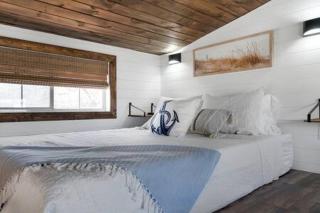 Life's a Beach - 3 Acres with Hot Tub - Fredericksburg - 7