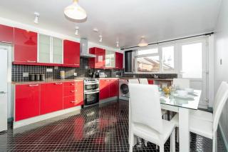 Cosy Three-Storey Townhouse in the Heart of Birmingham - Birmingham - 7