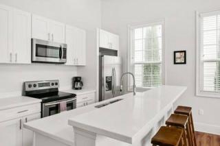 Timeless Elegance Historic NOLA Haven 2BD - New Orleans - 8