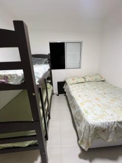Apartamento no Guaruja com piscina, praia do tombo - Guarujá - 1