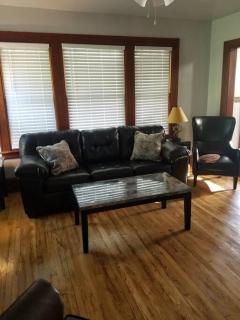 5 minutes by car to OU, 2 Bedroom, 1.5 bath, Wi-Fi - 8