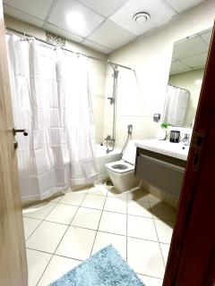 Elegant King Bed Brand NEW 1 bhk Marina Bay - Dubai - 5