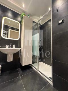 Home In Town - Porta Nuova District - Milan - 1