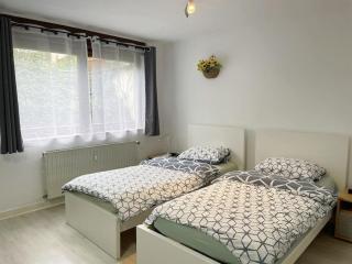 Düsseldorf Messe, 2-bedroom duplex Apartment with Kitchen and Garden - 0