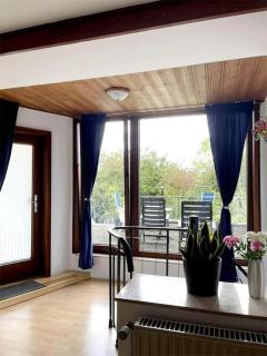 Düsseldorf Messe, 2-bedroom duplex Apartment with Kitchen and Garden - 2