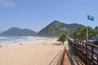 2 Quadras Praia Asturias e Tombo - Faça tudo a pé - Guarujá - 4