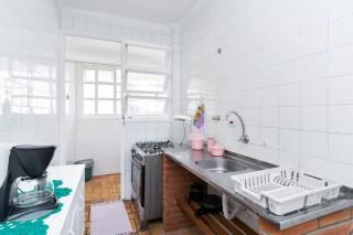 2 Quadras Praia Asturias e Tombo - Faça tudo a pé - Guarujá - 1