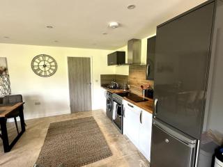 Beautiful Cabin with pond view - Steyning - 4