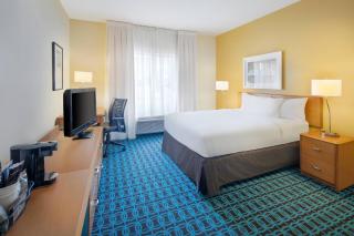 Fairfield Inn & Suites Indianapolis Airport - 1
