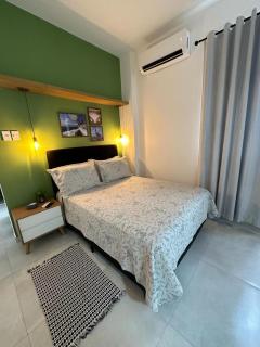 Acolhedor apartamento na quadra da praia - Rio de Janeiro - 0