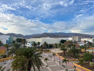 Melo Home Vecindario-Near AirPort-Elevator-Garage - 3