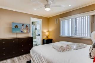 AWESOME 3BR 1 Block To Ocean Fast WIFI C1 - Newport Beach - 8