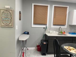 Cozy Getaway Room - Newark - 8