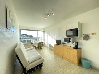 Studio cabine rénové avec ascenseur et parking, à 30m de la plage - FR-1-338-547 - Sète - 4