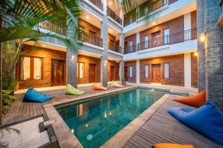 Gelatik Bed And Breakfast - Seminyak - 1