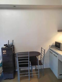 A Home with a view, 1 Bdrm with balcony and Netflix Access - Manila - 3
