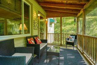 Hillside Hideaway - 1