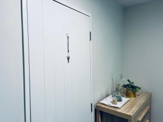 Comfy Stay in Room with Security & Privacy - Room 102 - Auckland - 6