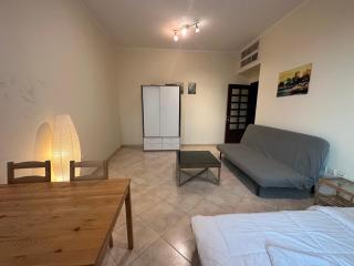 Private Big Hall Room Apart 1301 - Abu Dhabi - 3
