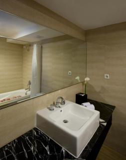 Hotel Santika Kuta - 5