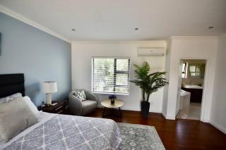 3 Bed 4 Bath detached House, Pool, Inverter - Cidade Do Cabo - 9
