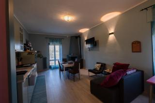 Casa Hopper 80mq parcheggio WiFi - 6