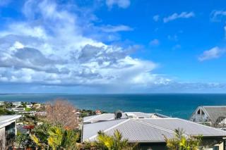 Brilliant Oceanview Holiday House Mountain High - Mount Martha - 0