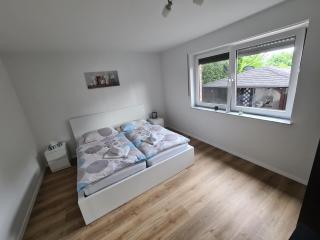 Große Ferienwohnung Nähe Flughafen Köln/Bonn - Troisdorf - 2