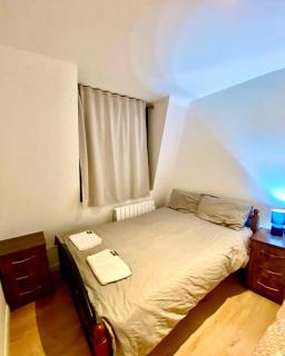 One Bedroom Apartment in Ealing Broadway London - Ealing - 8