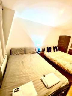 One Bedroom Apartment in Ealing Broadway London - Ealing - 3