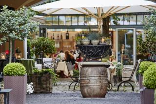 Hotel Gutsgasthof Stangl - 1