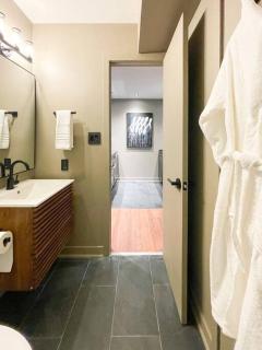 Luxury Warehouse District Condo - Durham - 8