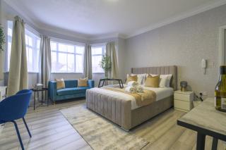 12 Elmwood - Harrow - 9