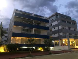 PUNTA DEL ESTE * Funcional y Acogedor Apto. en la Península * 1 Dorm 3 Pers. A 150 mts. del puerto deportivo, 2 cuadras de Gorlero, 10min de la Terminal de Buses. - Punta del Este - 9
