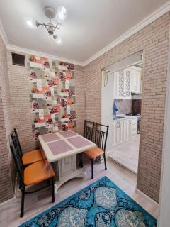 Уютная квартира в хорошем районе Тауке хана - Shymkent - 4