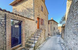 2 Bedroom Beautiful Home In Corciano - Corciano - 2