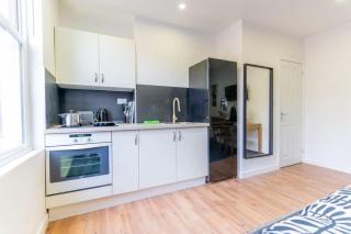 Charming Studio Haven - Birmingham - 9
