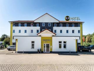 B&B Hotel Freiburg-Nord - Freiburg im Breisgau - 1