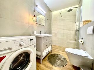 YamaFly Apartaments - Urban Retreat - Lotus Retail Park - 1