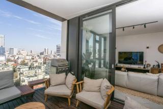 Luxury 2BR Beachfront Apartment - Tel Aviv - 5