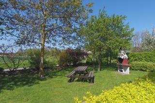 4 Sterne Apartment Steilufer mit Terrasse und Sauna in Südwestlage - Lobbe - 1