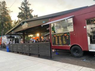 West Linn Relaxing Entire Home WiFi TV Yard BBQ Eateries - 3