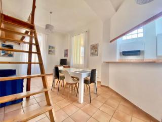Rue Jeanne, Cosy, Proche Gare - Mentone - 1