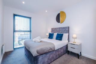 The Axium Suite- Free Parking, Near Station, City Center, Fast Wifi, up to 6 People! - Birmingham - 5