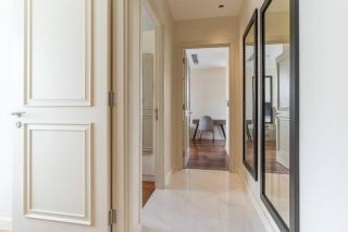 Steps to Vincom/Casino/D1/pool/gym/Netflix/3Beds - 2