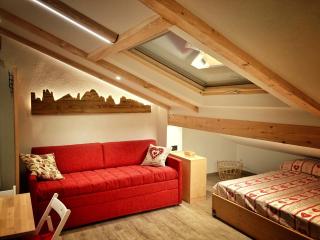 Ad Alba di Canazei una finestra sulla Marmolada - 9