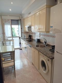 Centro GASCONA-CAMPOAMOR con terraza privada, garaje y wifi gratuito - 2