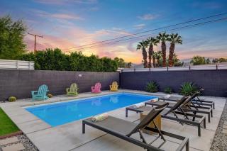 Neon Dream - Meredith Lodging - Palm Springs - 0