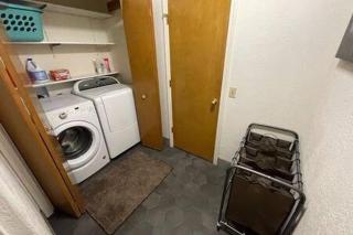Creekside Suite Sleeps 2 Creek frontage Bbq - Oakhurst - 3